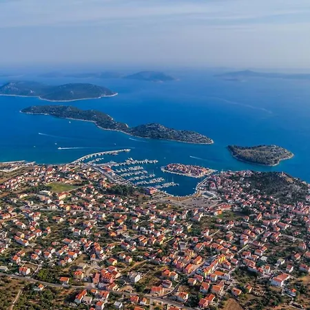 Holiday In Tribunj With Balcony, Air Conditioning, W-lan 5042-2 * Tribunj (Sibenik-Knin)