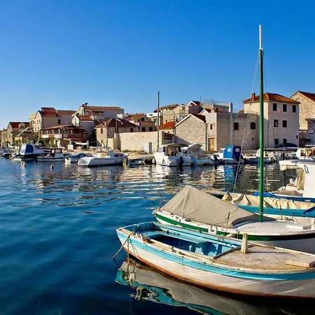 Holiday In Tribunj With Balcony, Air Conditioning, W-lan 5042-2 Apartment Tribunj (Sibenik-Knin)